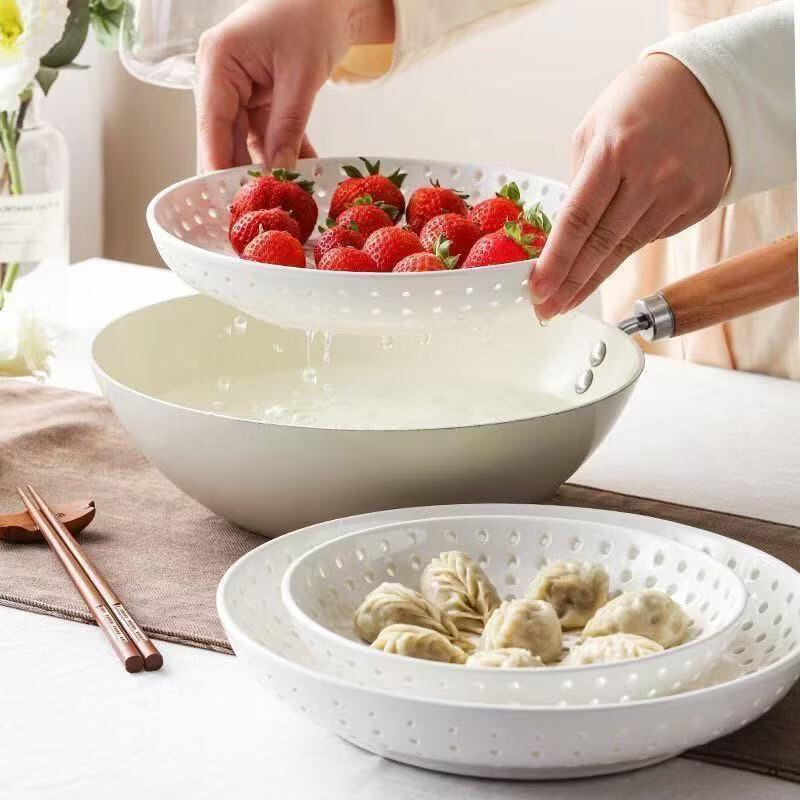 20cm Round Ceramic Steaming and Draining Plate