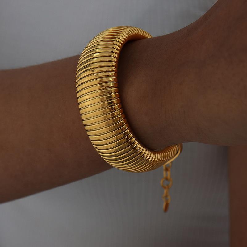 

Hip-hop Rock Style Necklace Bracelet For Women Men Stainless Steel Waterproof Hyperbole Thick Neck Chain Choker Jewelry Sets