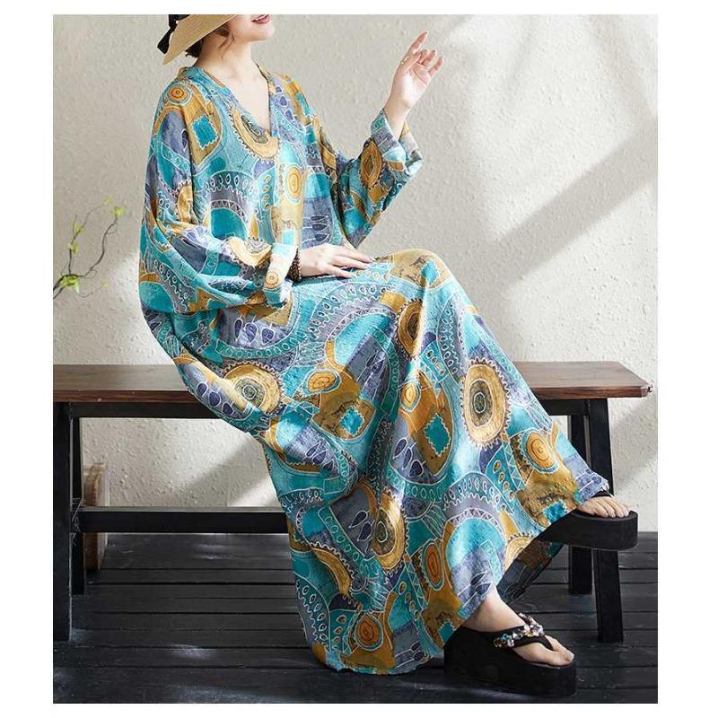 New V-neck Loose Plus Size Simple Vacation Style Long-sleeved Women's Long Dresses