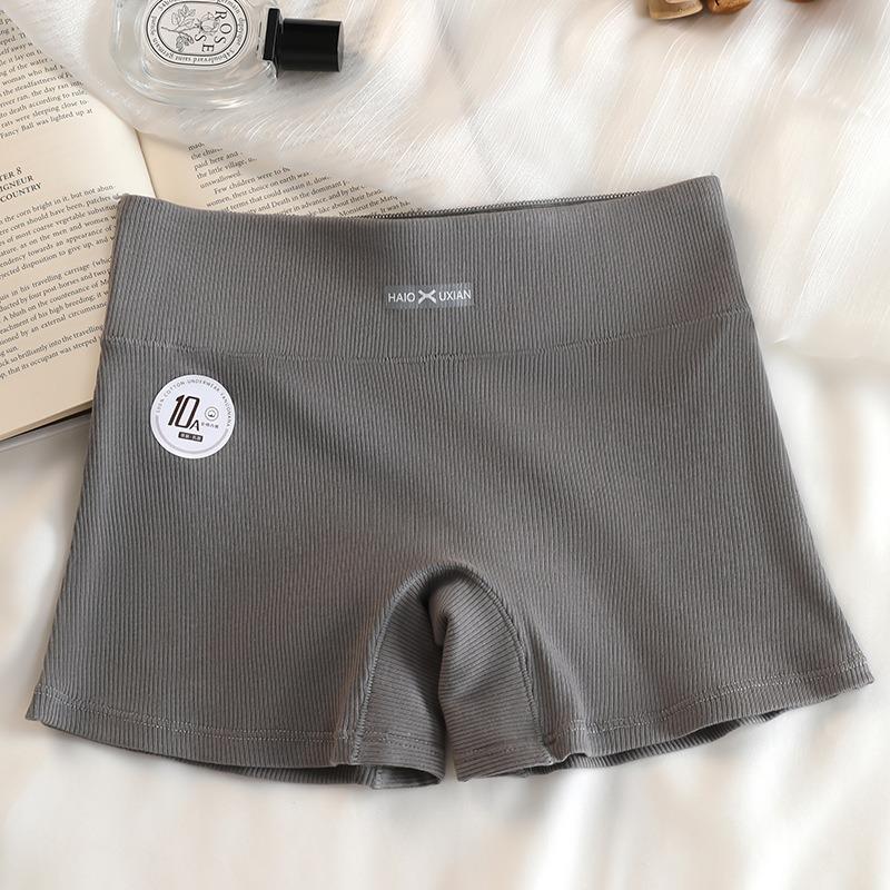 New medium and high waist abraded threaded pure cotton underwear with buttocks and no buttocks. Girls' triangle shorts autumn and winter
