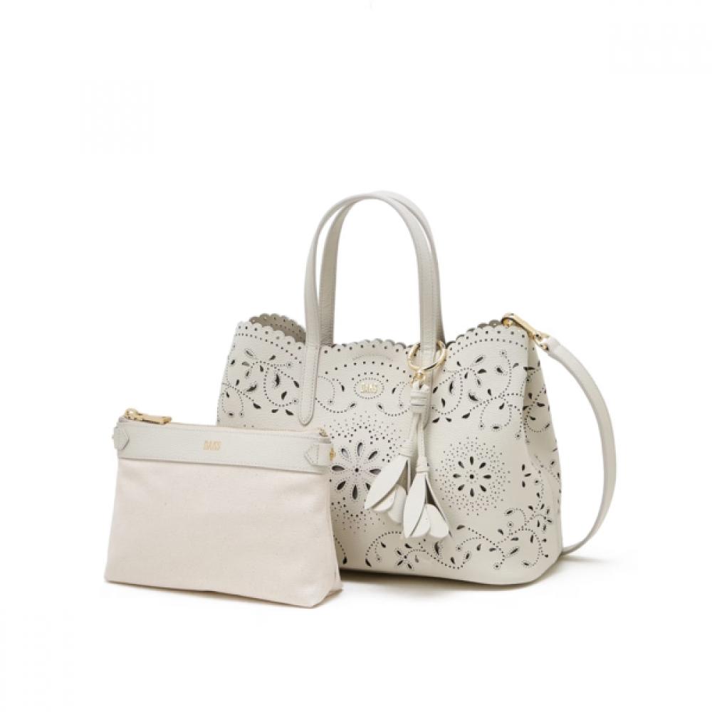Daks Ivory Cowhide FLower Punching Tote Bag L Dcba6e586iv
