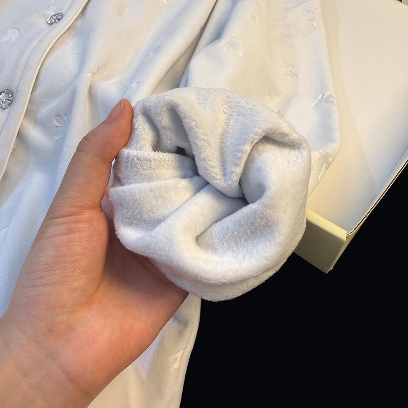 Women's Luxury Sea Island Velvet Pajamas: Soft, Warm Butterfly Design for Autumn and Winter