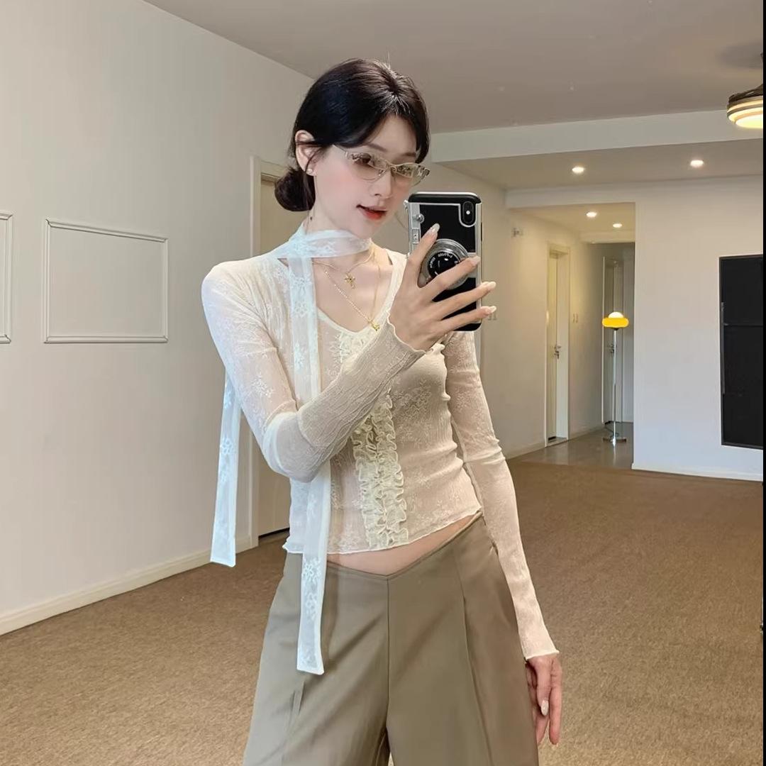 Women s Retro French Long-Sleeve Ruffled Lace Shirt in Apricot, Double-Layered with Flowing Ribbon M абрикосовый