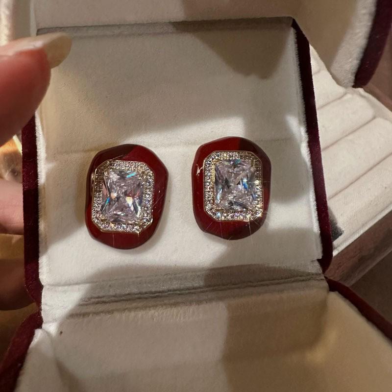 Silberne Nadel Tropfenöl Rote Perlen Ohrstecker - Eleganter & Vielseitiger Schmuck für Damen