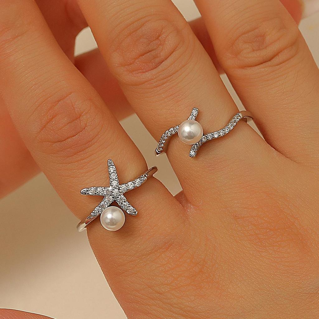 Bohemian Ocean Resort-Style Retro Ring Set: Turtle & Starfish Design