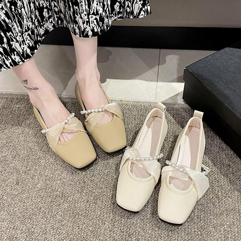 Flat-soled single shoes 2025 new Korean version shallow mouth square head versatile fairy style lace flat heel Mary Jane shoes grandma shoes