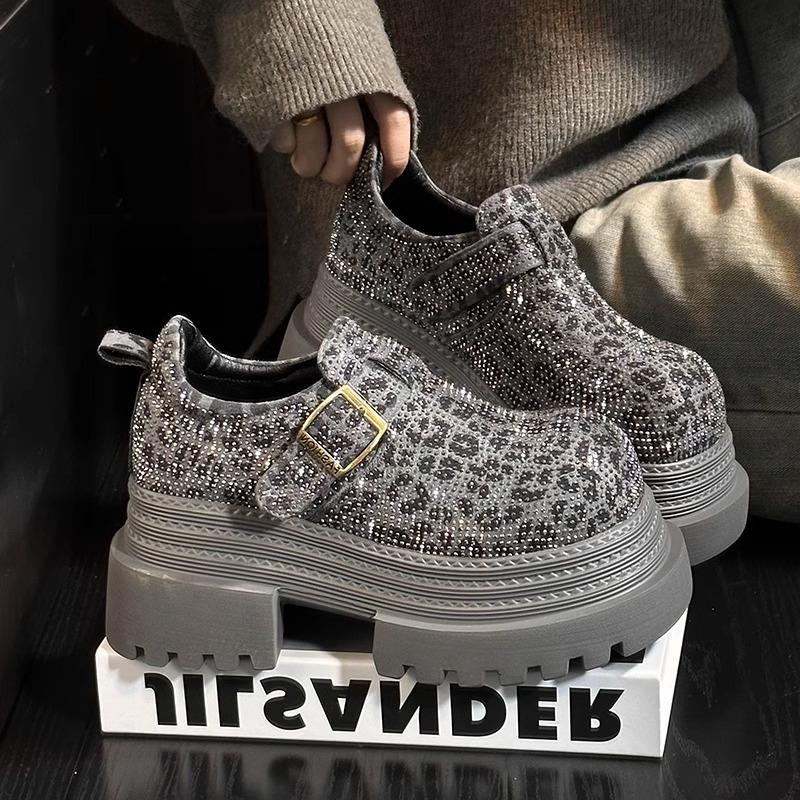 

Flat bottom silver bag head half slippers fairy shoes wear 2025 new spring and summer bow single shoes flexible 40 серый