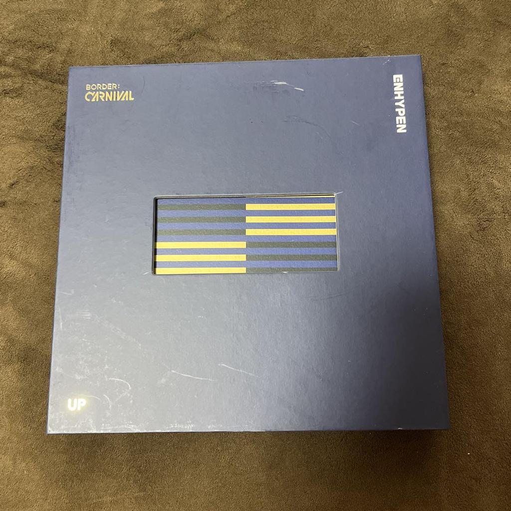 [USED] Official ENHYPEN penlight ver.1 & 2 albums included