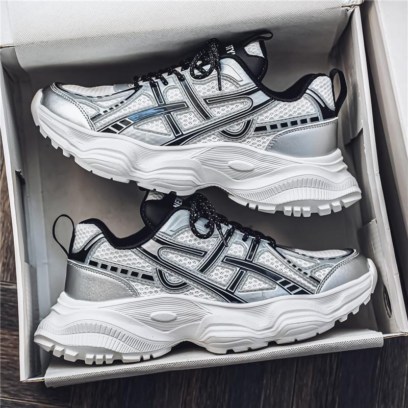 Jinjiang men's shoes summer breathable 2025 new mesh hollow casual men's sports running heightening dad trendy shoes