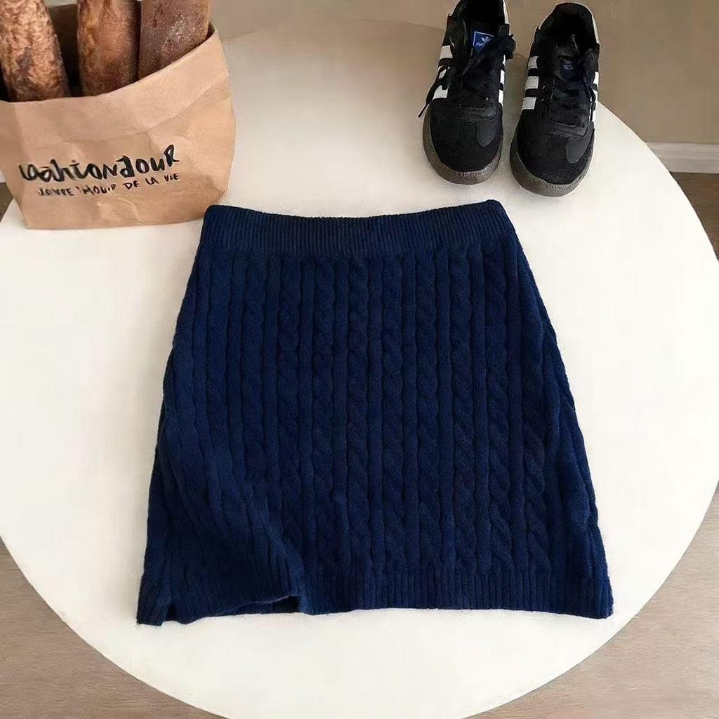 Trendy Women's Cable Knit Bodycon Midi Skirt - Autumn/Winter Versatile Outfit