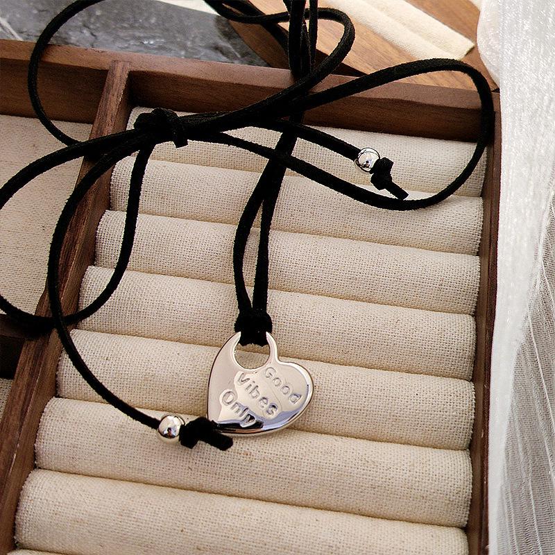 

Сердце ожерелье: Женские летние украшения, устойчивые к выцветанию, универсальная подвеска высокого класса, новая трансграничная цепочка для ключицы.