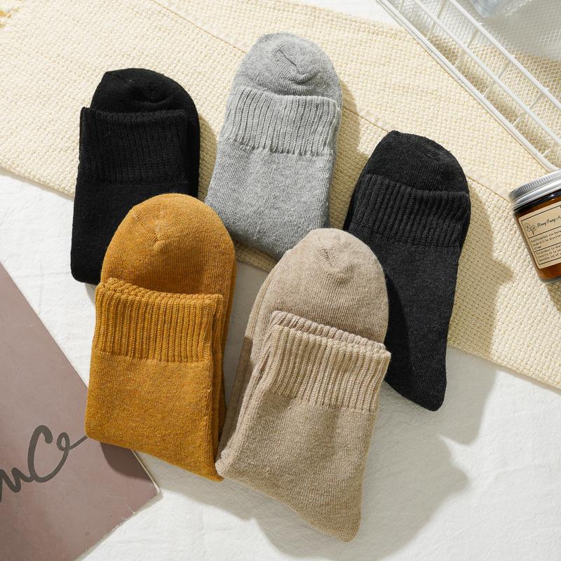 Men's Thickened Cotton Socks Warm Mid-tube Socks Soft Skin-friendly Casual Socks