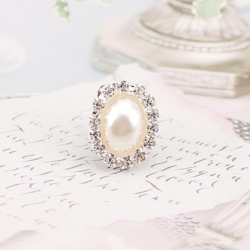 New 1Pcs Rhinestone Pearl Shoelaces Clips Decoration Shoe Charms Decorative Shoe Clips Gem Accessories for Sneakers Casual Shoes