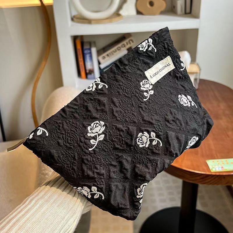 

Niche corduroy contrasting stripes cosmetic bag portable travel business trip skin care product storage bag toilet bag