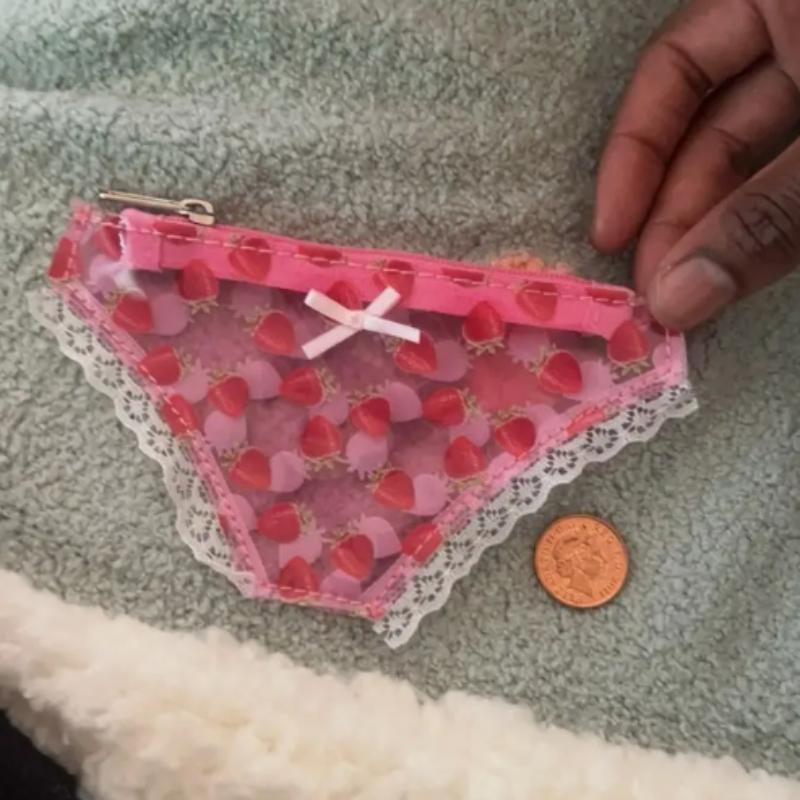 Cute Lace Coin Purse Pvc Panties-Shaped Mini Storage Bag With Zipper Strawberry Makeup Bag Great Party Gift Birthday Present