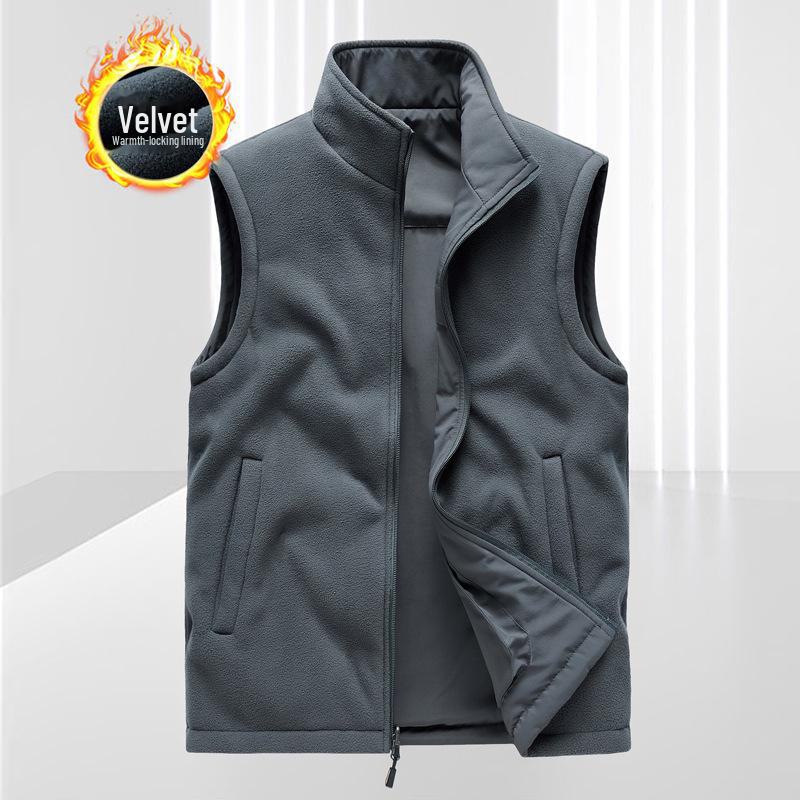 Herrväst med dubbelsidig design och flera fickor: Trendig sammetsväst för höst & vinter.