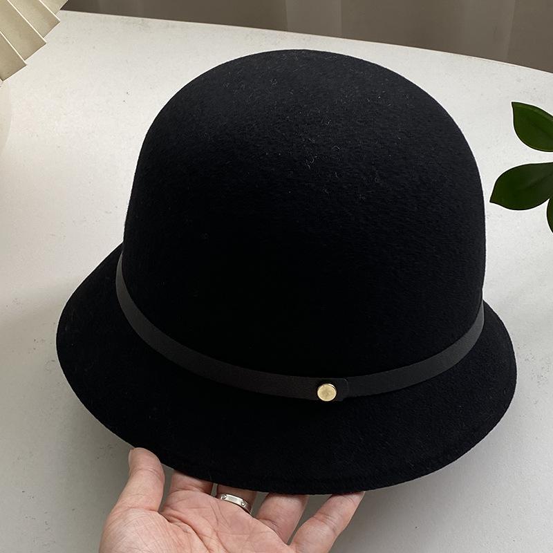 Simple Hepburn style woolen top hat women's autumn and winter French elegant retro classic washbasin hat