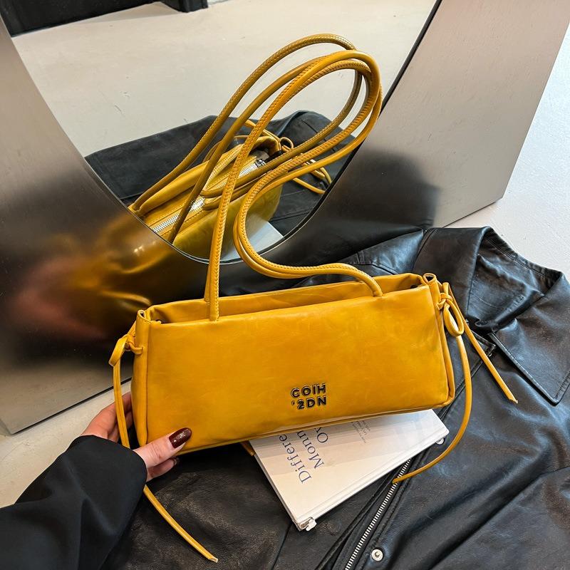 Premium Bag Women's New Fashionable Versatile Shoulder Underarm Bag Commuter Baguette Bag