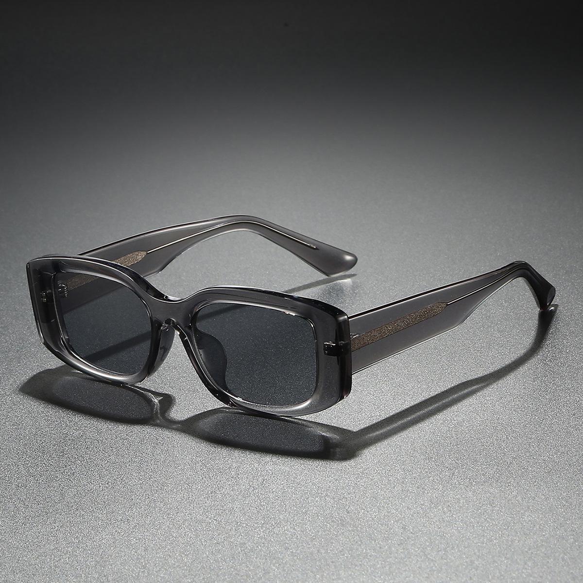 

New 2025 Korean Design Small Sunglasses Women TR90 Fashoin UV400 Sun Glasses Metal Core High Quality Sun Shades