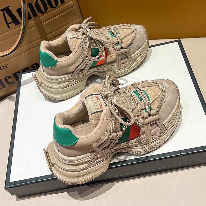 

Кожаные туфли, кроссовки на небольшой платформе для женщин, новая осенне-зимняя бархатная женская обувь, кроссовки на танкетке для женщин 40