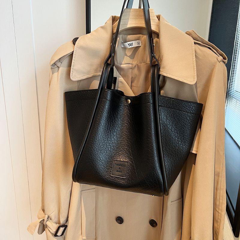 

Нишевая сумка под мышкой для женщин Осень и Зима Винтажная сумка-тоут в японском стиле Сверхбольшая вместимость Сумка-корзина для покупок чёрный