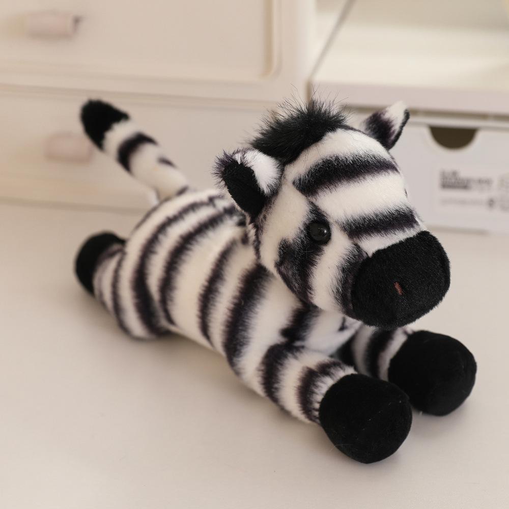 

Simulation zebra lion doll plush toy giraffe tiger doll children accompany soothing doll 20cm（0.1kg）