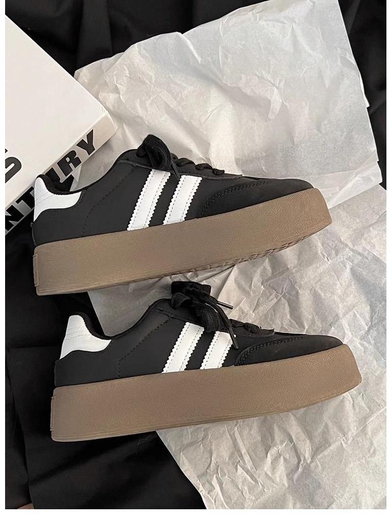 Women's Lightweight White Sneakers - Spring/Autumn 2025, Versatile & Wear-Resistant with Soft, Non-Tiring Soles