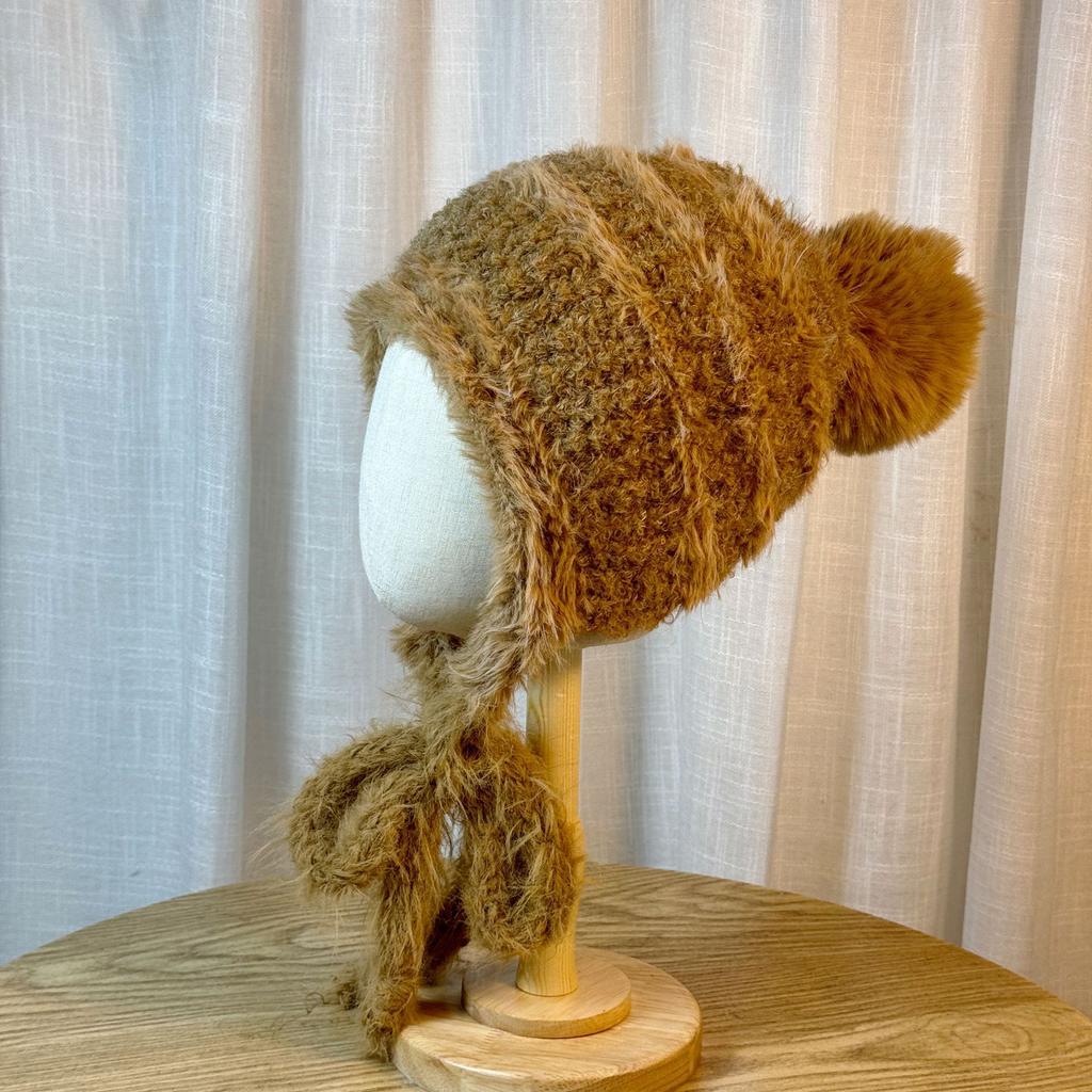 Plush Hat for Women in Autumn and Winter Thickened Warm Ear Protection Hat with Straps Versatile Cold Proof Lei Feng Hat