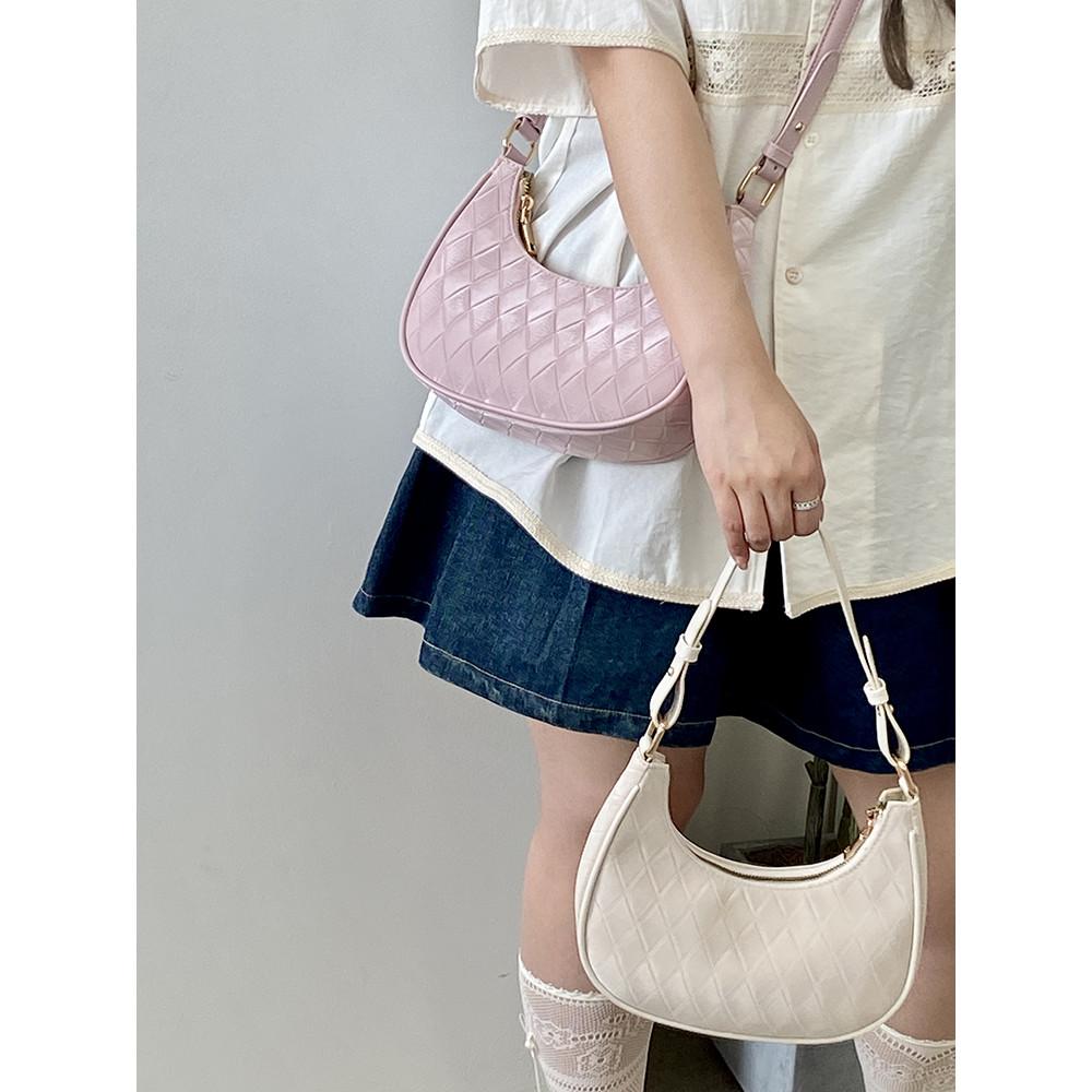 Ielgy Female Crescent Bag High-End Baguette Underarm Bag Shoulder Crossbody