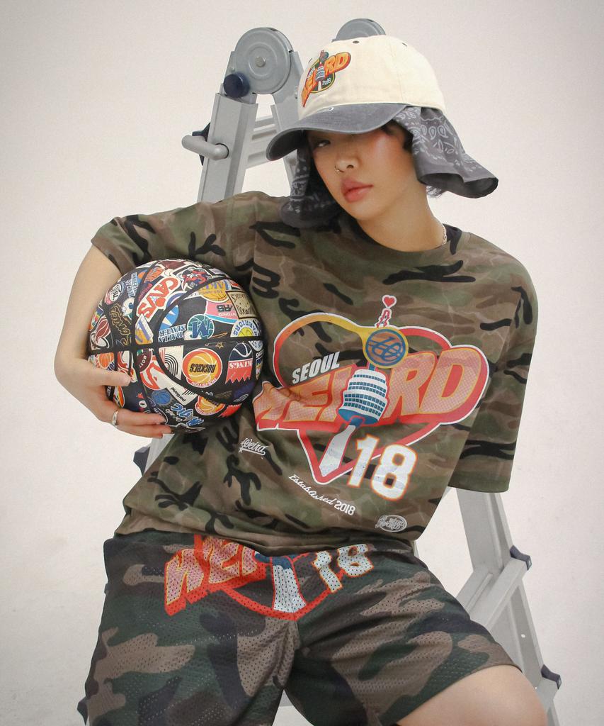 Wieoldeuwoldeu Heart Tower Camouflage T-Shirt
