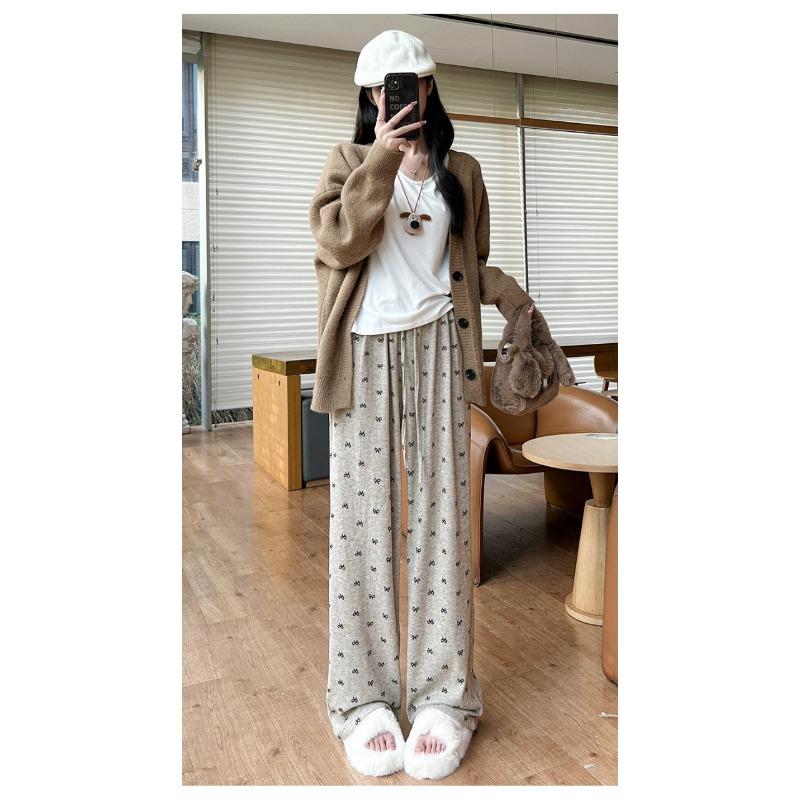 

Glutinous rice velvet bow Yamamoto pants women s autumn and winter new loose pleated casual pants drape high waist wide leg pants Average size 80-70kg, no pockets