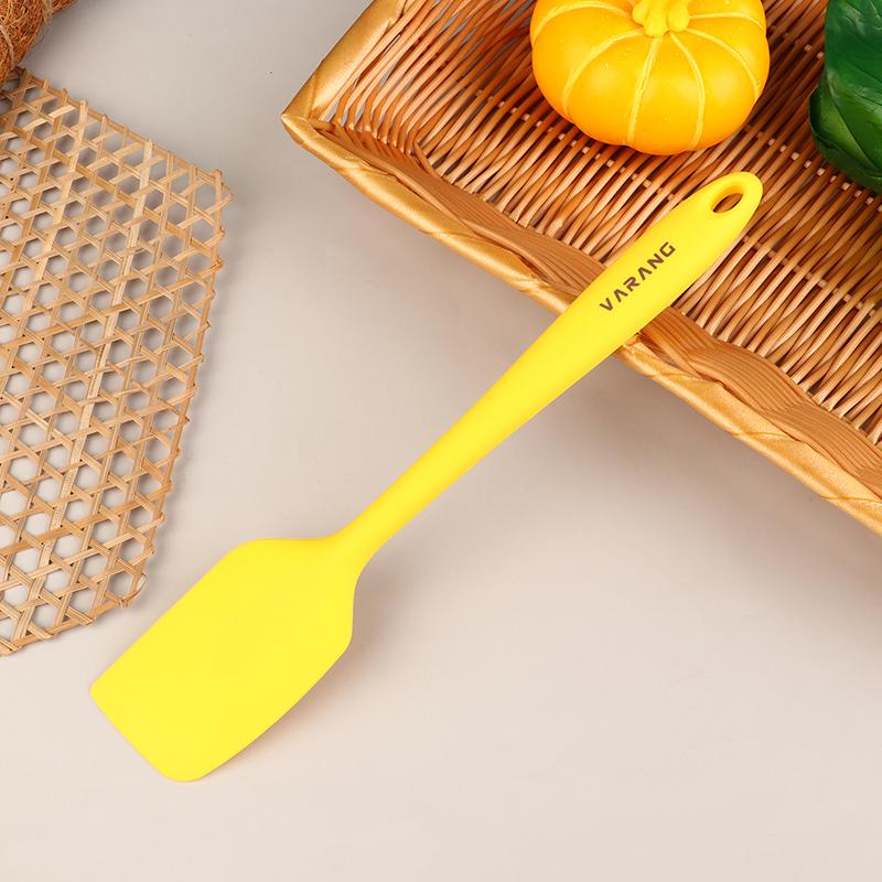 1 Pc Kitchen Silicone Cream Butter Cake Spatula Scraper Cake Cream Scraper Nonstick Butter Spatula Mixer DIY Cake Baking Tools