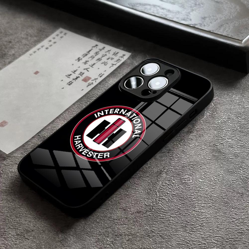 Etui International Havester IH Traktor Etui na Telefon Dla iPhone 18 17 16 Pro Max 15 Plus 14 Pro 12 11 13 Mini X XR XS Max Szklane Pokrowiec