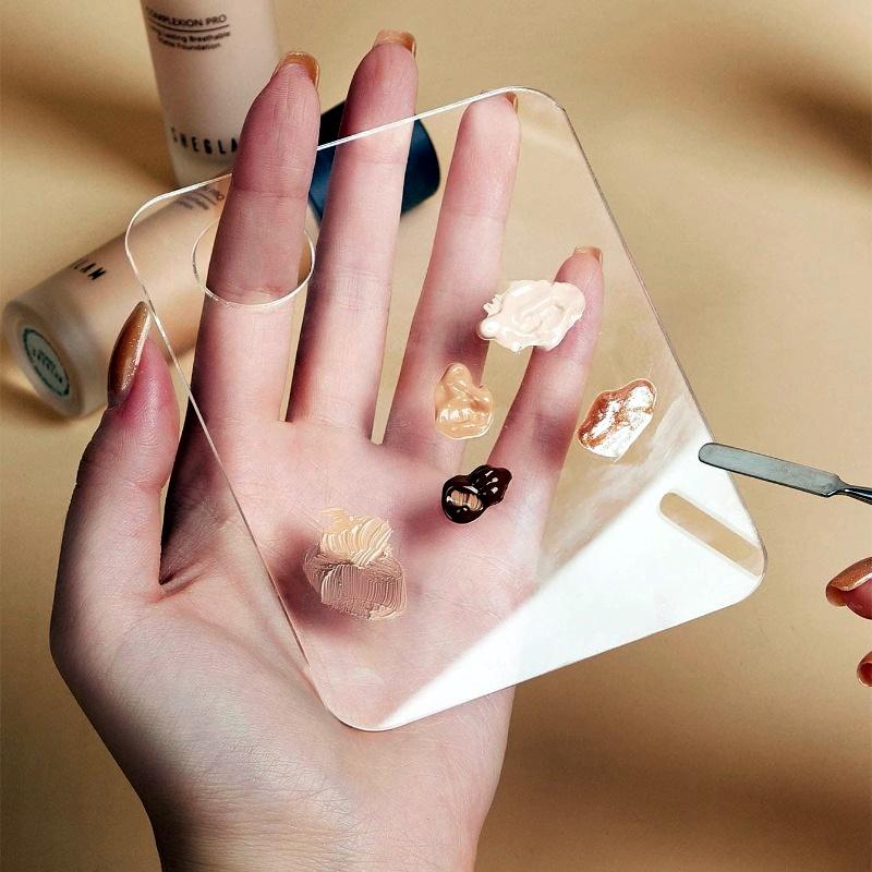 Acrylic Foundation Art Palette Square Heart-Shaped Cosmetic Liquid Mixing Plate Portable Makeup Blending Tool for Travel Daily