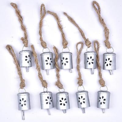 Sinos Rústicos Pendurados Feitos à Mão para Decoração de Casa de Campo, 10 Peças Sinos de Natal Vintage para Artesanato DIY e Enfeites de Natal