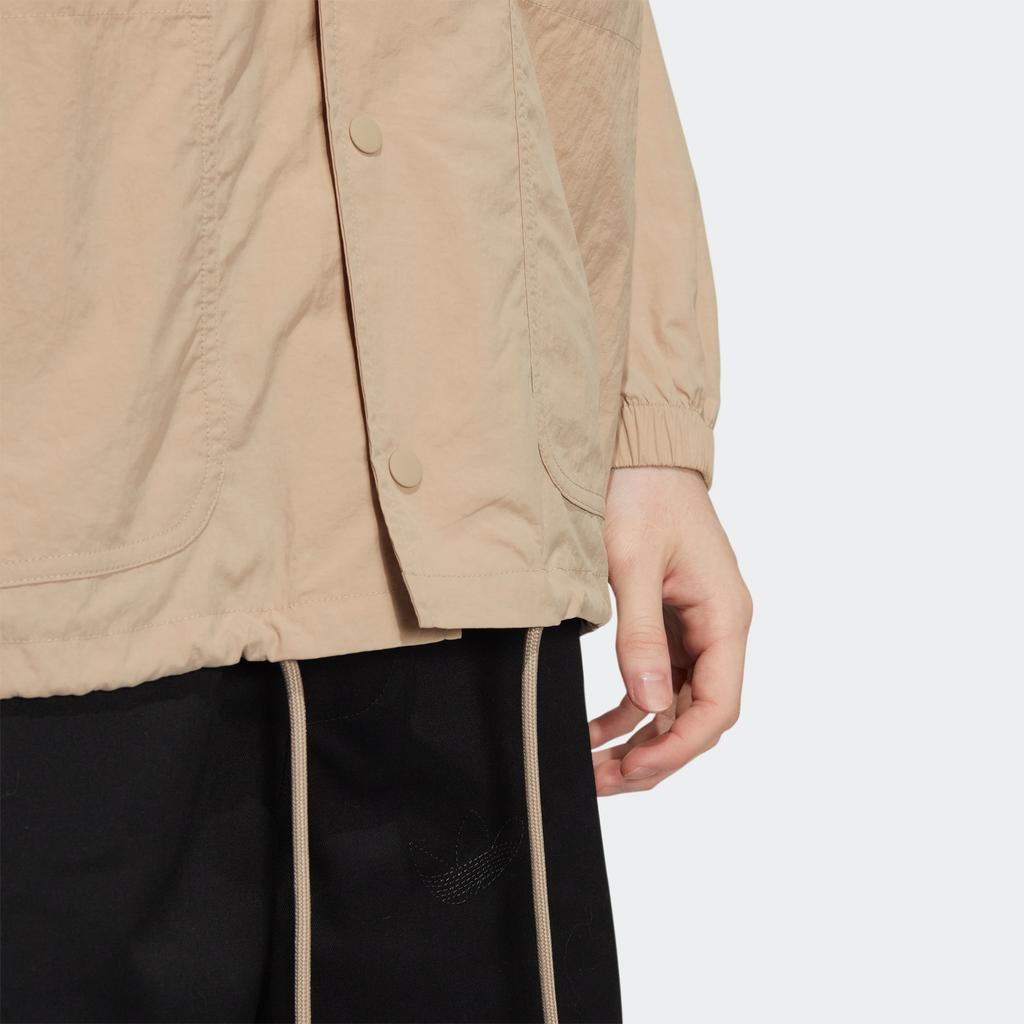 adidas Originals Trifoglio X CHARR Co-branded Giacca Sportiva con Orlo Regolabile con Coulisse Uomo Giacche Cachi HR3462