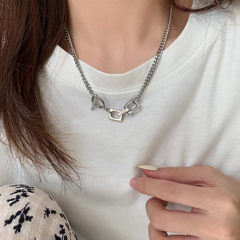 Trendy Hip-Hop O-Ring Titanium Steel Necklace - Non-Fading Interlocking Chain for Women & Men XL301