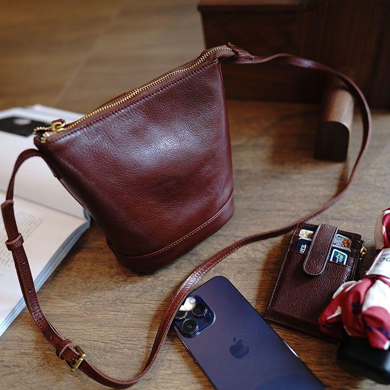 

Miss Lu Vegetable Tanning Leather Casual One Shoulder Crossbody Artsy Coffee