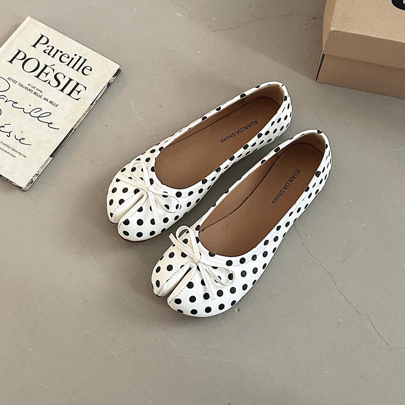 Flat Tabi Ninja Summer Women s Bowknot Shoes Person Horse Hoof Shoes Women Lazy Split Toe Mocassines Loafers Pig Toe Slippers 35