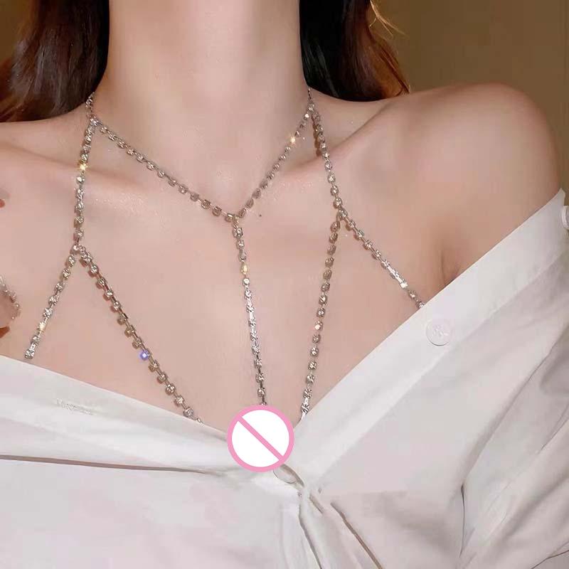 Glänzende Quaste Sexy Brustkette Damen Kreuz Hohl Körperkette Schmuck