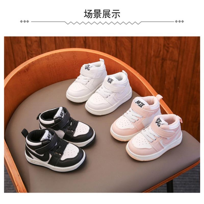 Kindersportschuhe Jungen und Mädchen Board-Schuhe 2022 Frühling und Herbst Jungen Babyschuhe einzelne Schuhe Kleinkindschuhe kleine weiße Schuhe