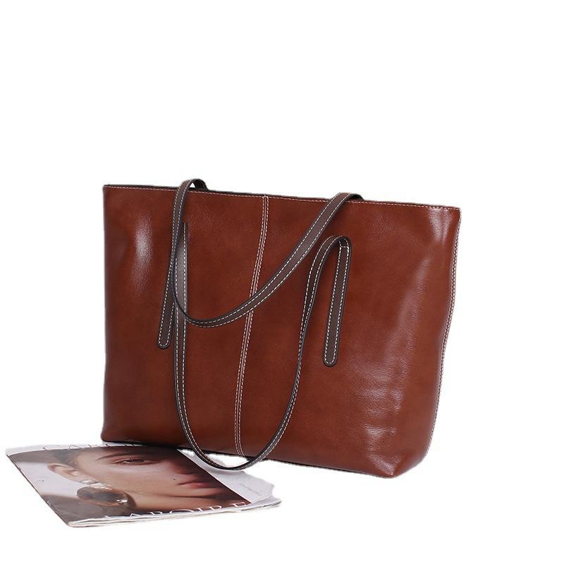 New Contrast Color Commuter Shoulder Bag Large Capacity Retro Top Layer Vegetable Tanned Cowhide Tote Bag