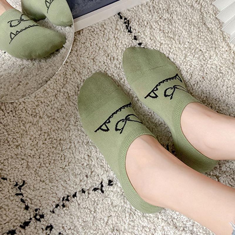 5 Paires Chaussettes Bateau Cartoon Drôles Chaussettes pour Femmes Été Fines Invisibles Bouche Peu Profonde Japonaises Mignonnes Courtes