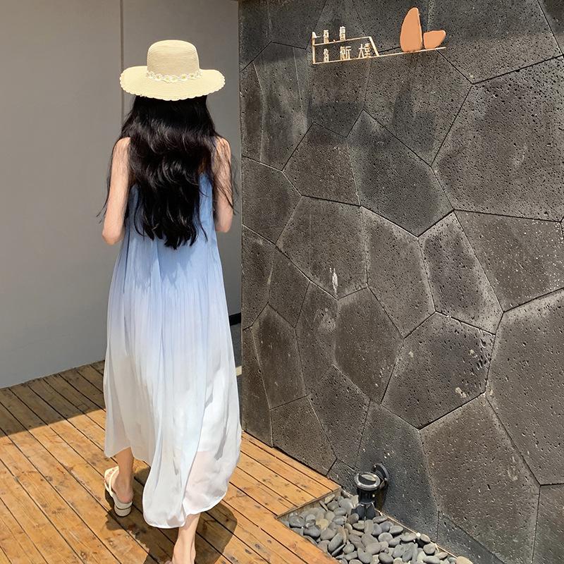 06 French Seaside Holiday Wind Gradual Change Suspender Dress Women's Summer New Long Sleeveless Wave Dress