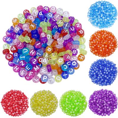 50 ks/lot 7mm průhledné písmeno, přívěsek na šperky, barevné pozadí, bílá písmena, DIY řemesla, náhrdelník, náramek, volné korálky, korálky