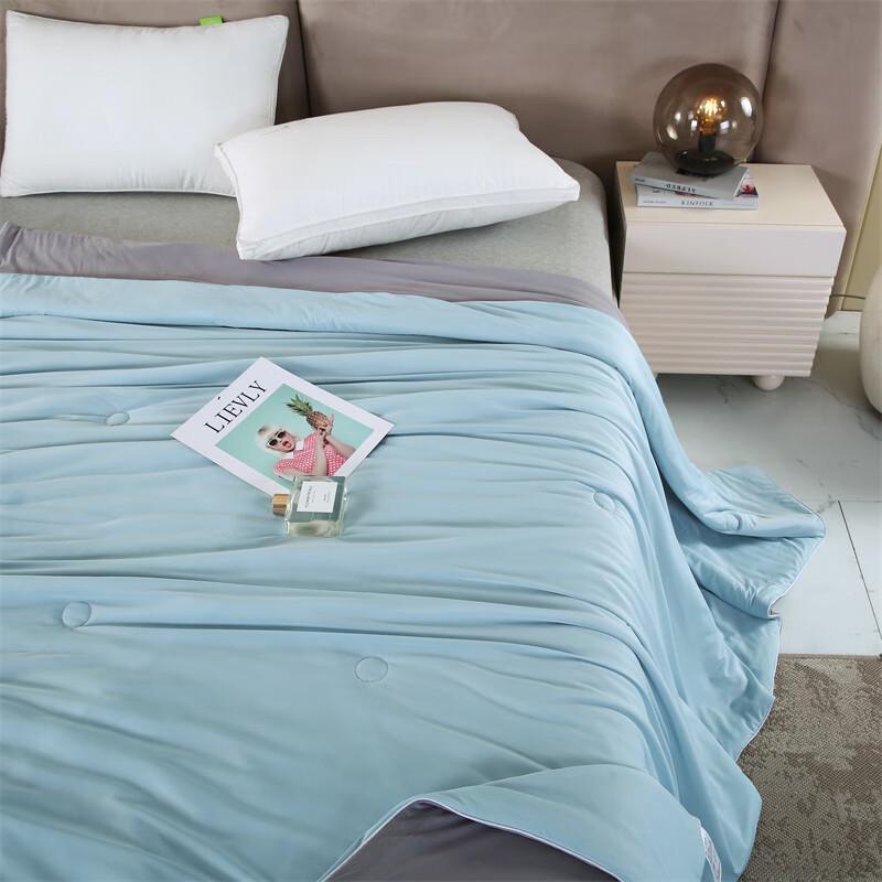 MASRIERA Cooling Silk Summer Quilt