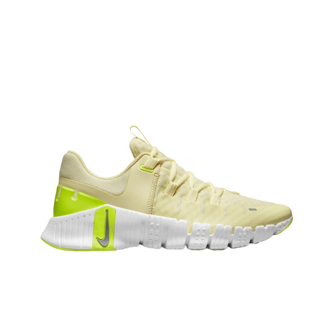

(в) Nike Free Metcon 5 Лимонный оттенок Вольт 240