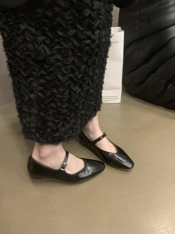 Fashion Women's Shoes Platform Autumn Modis Increas Height Shallow Mouth Clogs Fall Wedding 2025 New Summer Mary Janes Increased