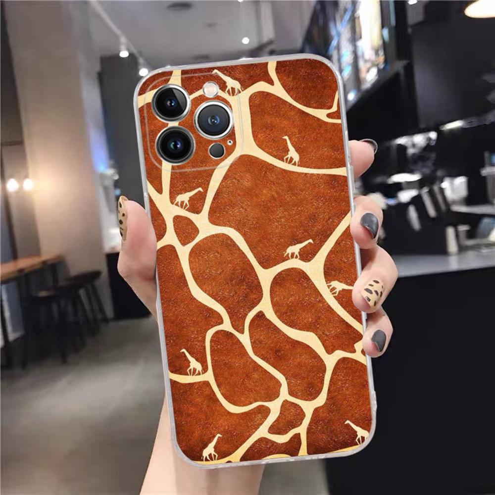 giraffe illustration Phone Case For iPhone 15 14 11 12 13 Mini Pro XS Max Cover 6 7 8 Plus X XR SE 2020 Funda Shell