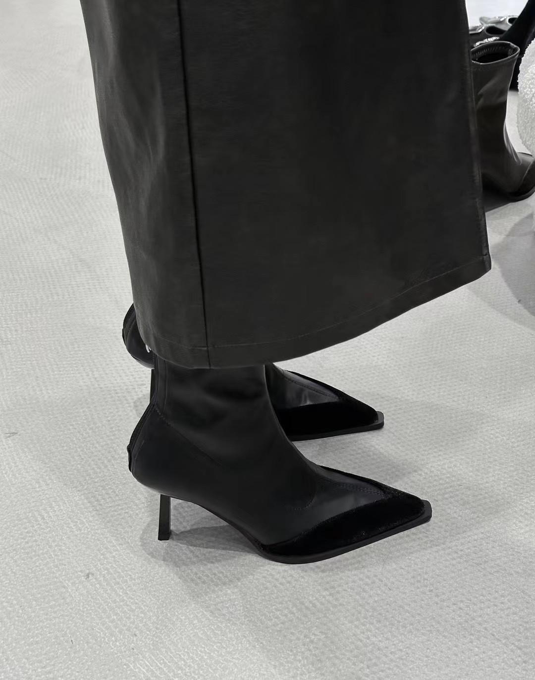 Модная женская обувь 2024 года осень-зима новые бархатные сапоги с острым носком и средней высотой каблука женские короткие сапоги на высоком каблуке женская обувь до середины икры 35 чёрный 4787₽